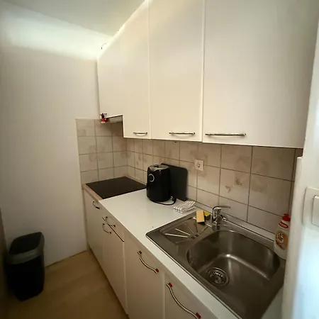 Flat Close To With Private Parking